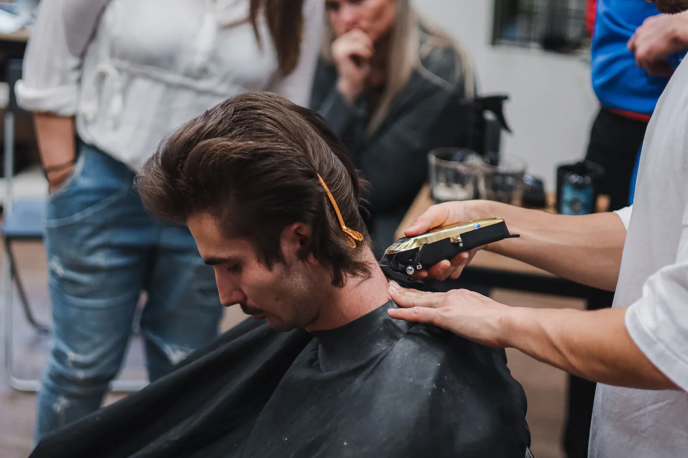 Momentka z výuky Barber School