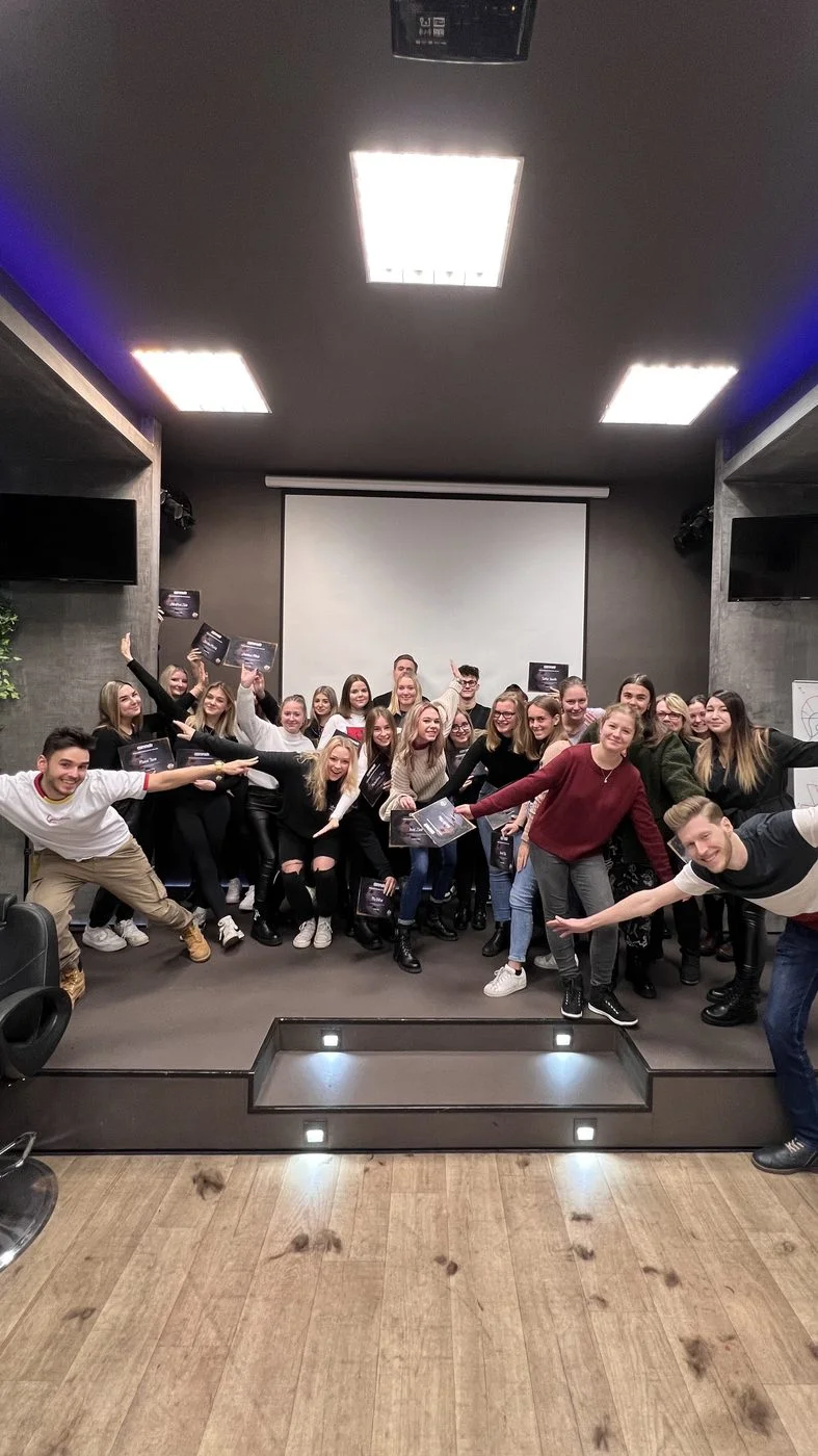 Momentka z výuky Barber School