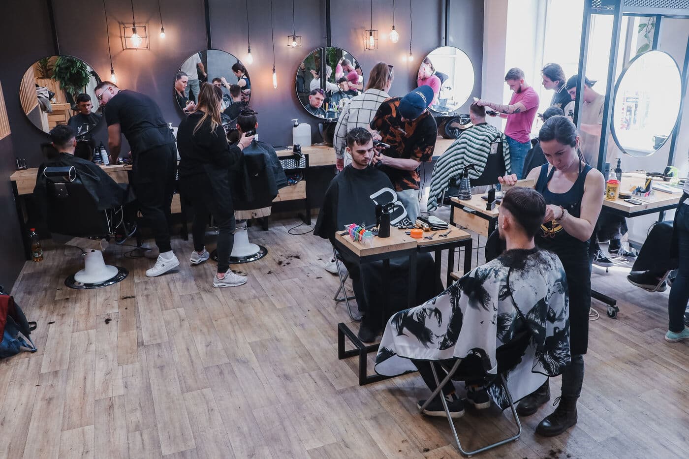 Momentka z výuky Barber School